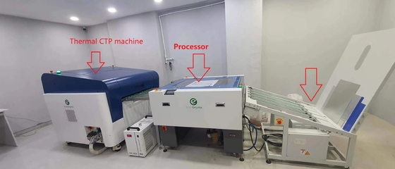 L'impression offset automatique de la taille A2 pré-compriment le système avec la machine thermique de PCT
