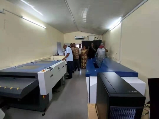 Machine se développante de format large environnemental de processeur de plat de PCT