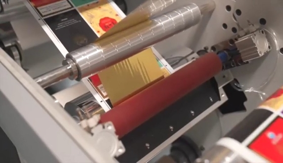 Aluminium de Digital emboutissant et vernissant la machine 6m/Min - 30m/Min d'amélioration de label