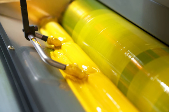8000-1000 Rph encre jaune à base de solvant pour l'impression offset