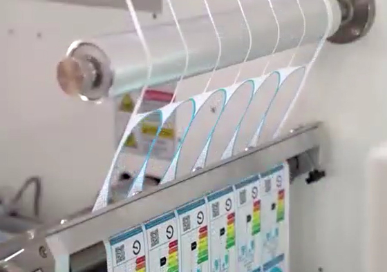 Machine de dépouillement de coupeur de matrice de Digital de label avec la stratification