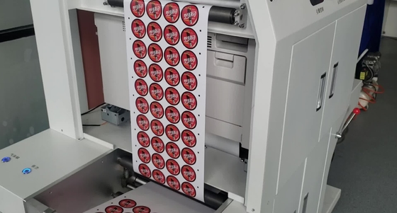 Machine d'impression d'étiquettes numériques à LED