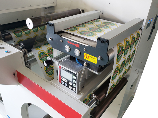 Machine de découpe sous pression d'étiquettes numériques à grande vitesse avec rebondissement et décapage
