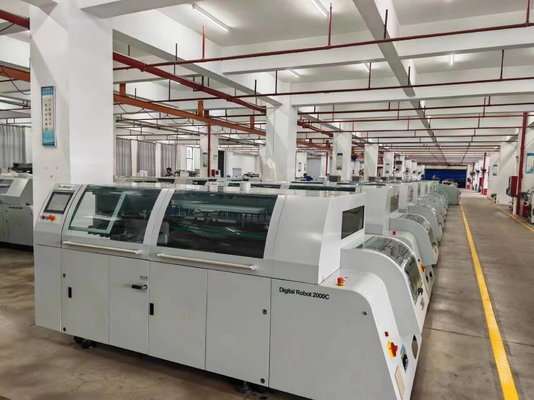 La machine de reliure de livres numériques de 140 à 450 mm à 4 pinces