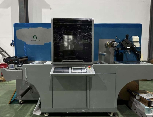 Améliorateur d'étiquette numérique automatique d'estampage et de vernis à froid