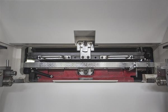 Machines à découper à la matrice de lit plat avec décapage
