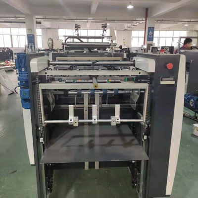 Machine à stratifier à face unique entièrement automatique
