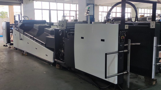 Machine de revêtement de vernis à la place et au total de 1450 mm