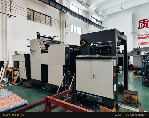 HSS9202 Folio Perfector, machine à imprimer des livres à double face avec une vitesse de 10000S/H et une taille maximale de feuille de 650*920mm