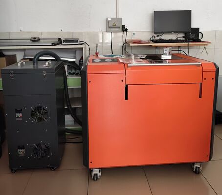 Machine à plaques flexo numérique FL-800 avec résolution de 4 000 dpi, largeur maximale de 790 mm x 690 mm et mise au point automatique dynamique pour l'impression d'étiquettes