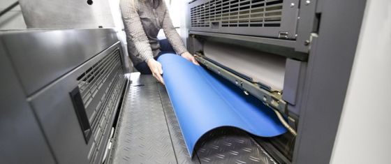 Couverture d'impression résistante aux UV avec surface micro-moulée et poli pour l'impression