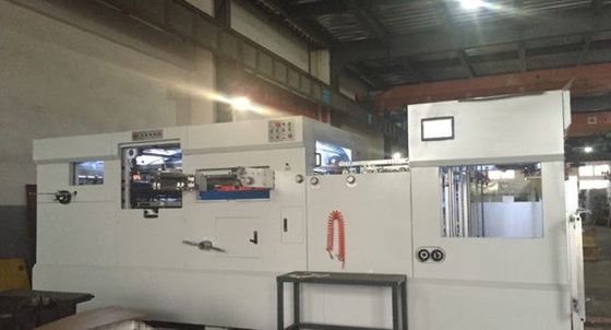 1080BQ Machine automatique de découpe sous pression avec décapage des déchets pour l'embellissement des cartes