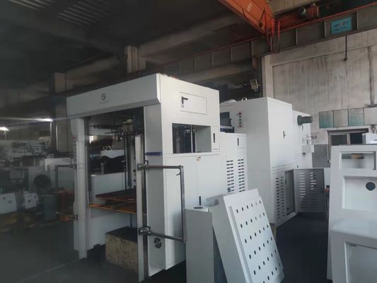 1080BQ Machine automatique de découpe sous pression avec décapage des déchets pour l'embellissement des cartes