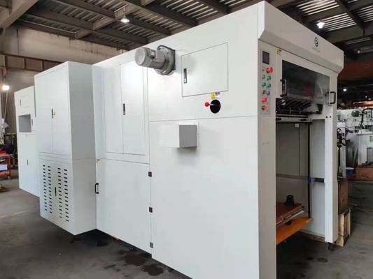 machine de découpage à plat automatique de 1080mm avec dépouiller 7000sheets/H