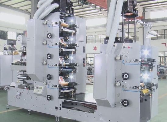Imprimante automatique d'étiquettes UV Flexo 60m/min avec station de découpe sous pression