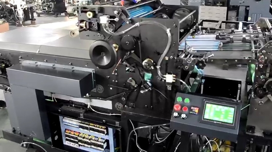 Machine automatique à vernis UV à grande vitesse pour l'impression et l'emballage Ecoo CF-620A